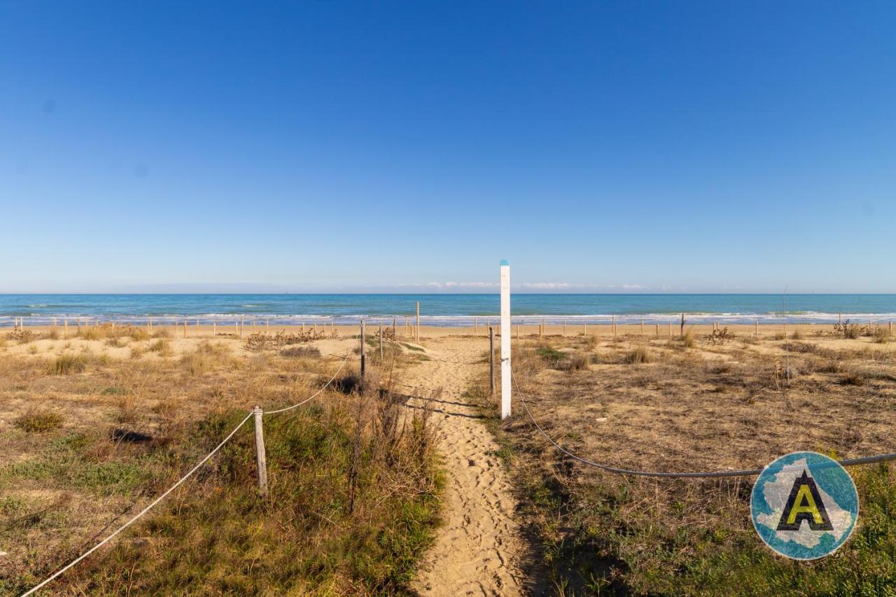Casa Del Bello - Appartamento Di Fronte Al Mare A Silvi 锡尔维玛丽娜 外观 照片