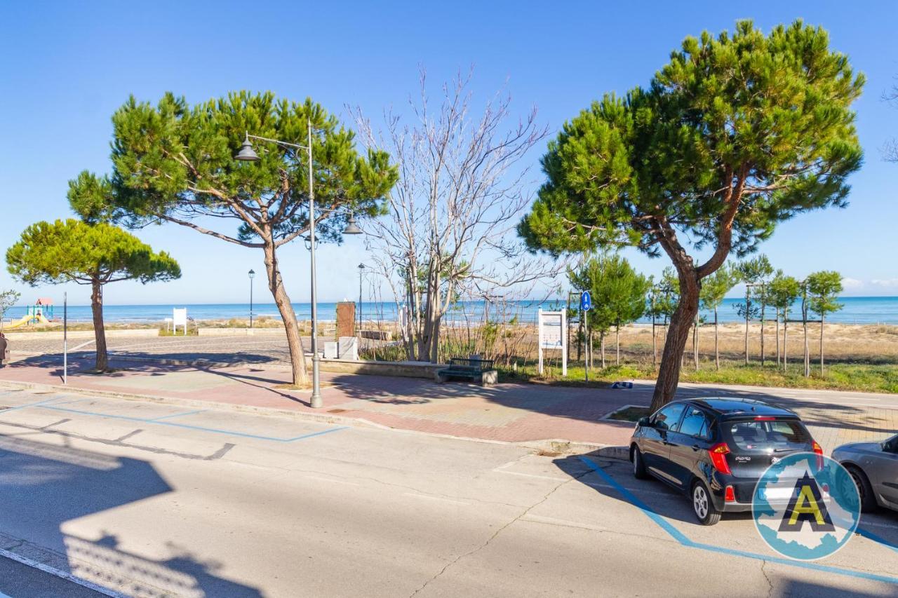Casa Del Bello - Appartamento Di Fronte Al Mare A Silvi 锡尔维玛丽娜 外观 照片
